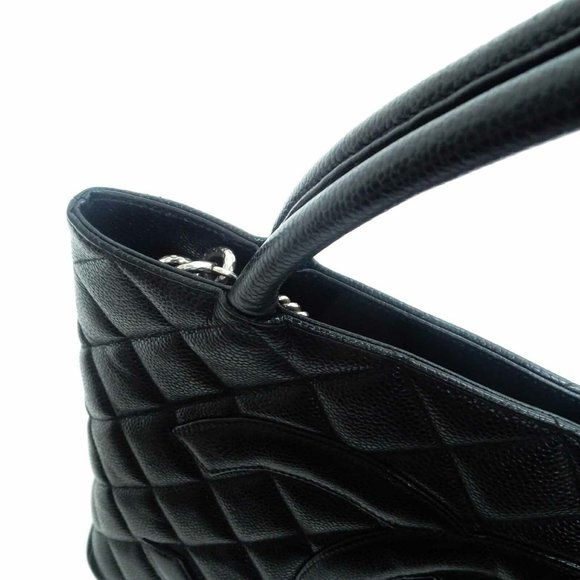 Black Chanel Leather Bag - Picture 5 of 13